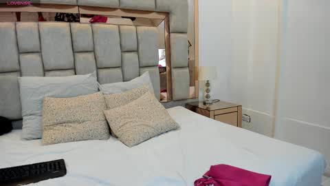 nicole_fisherr online show from January 2025 03:02:02 AM