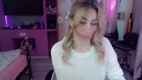 Nicole online show from May 2026 07:59:02 PM