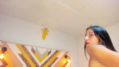 Snapshot of nicole_haley chatting on February 2025 06:21:01 PM Nicole Haley online show from February 2025 06:21:01 PM