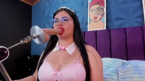 Nicole online show from July 2026 02:59:02 AM