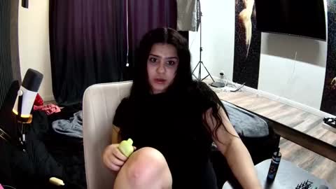 Nicole online show from February 2026 04:55:01 AM