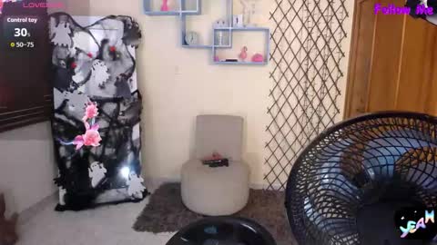 Nicole Santana online show from October 2025 08:31:01 PM