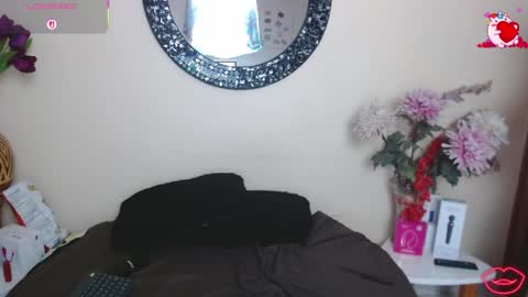 Nicole Santana online show from June 2026 10:12:02 PM