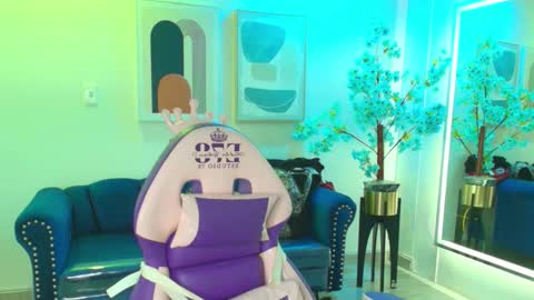 Snapshot of nicole_sounders chatting on January 2026 12:00:01 PM Nicolle online show from January 2026 12:00:01 PM