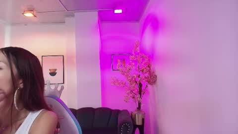 Snapshot of nicole_sounders chatting on February 2026 11:47:02 AM Nicolle online show from February 2026 11:47:02 AM