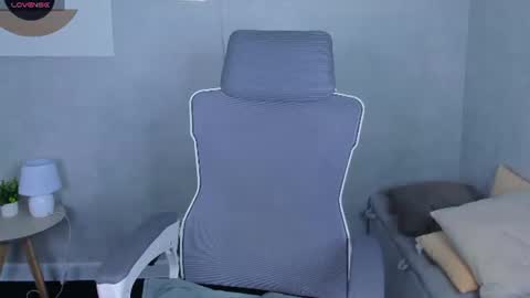 Nicole  My schedule for the week 2 GMT  9am-15pm  Mo Tu Th Fr online show from July 2026 01:14:01 AM