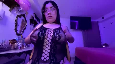 Nicole online show from June 2026 07:45:02 AM