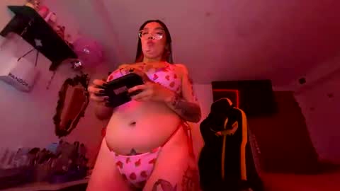 Nicole online show from July 2026 04:05:01 AM