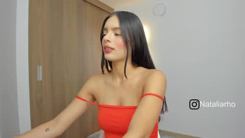 Snapshot of nicole_whitee chatting on January 2025 08:54:01 PM N A T A L I A online show from January 2025 08:54:01 PM