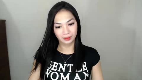 NICOLE online show from January 2025 01:43:01 PM