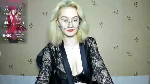 NicoleDavis online show from July 2026 07:17:01 PM
