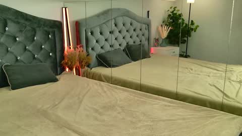 Snapshot of nicoleeverly chatting on February 2026 01:45:01 PM nicoleeverly online show from February 2026 01:45:01 PM