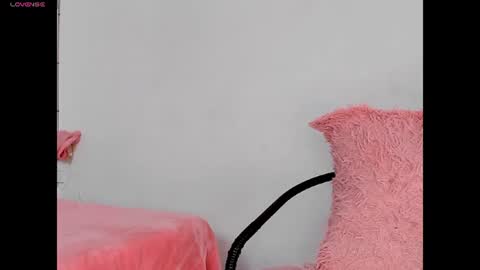 Nicole jaymes online show from July 2026 08:36:01 PM