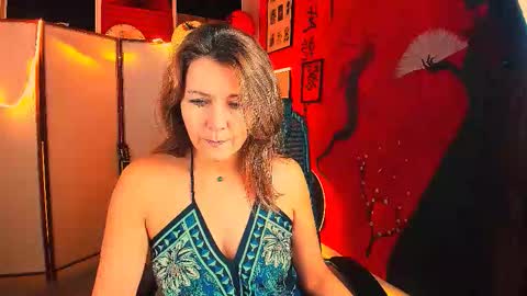 nicolehits online show from October 2025 09:21:02 AM