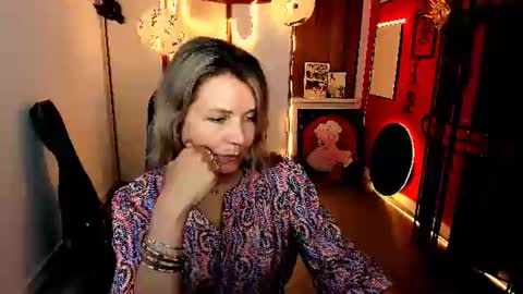 nicolehits online show from July 2026 01:07:02 PM