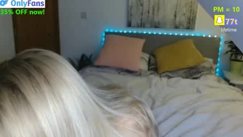 Snapshot of nicolelinharts chatting on February 2026 05:55:01 PM Birthday online show from February 2026 05:55:01 PM