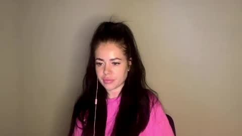 Nicole online show from April 2026 08:57:02 PM