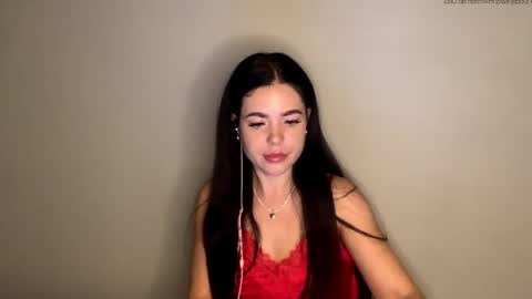Nicole online show from May 2026 07:44:02 PM