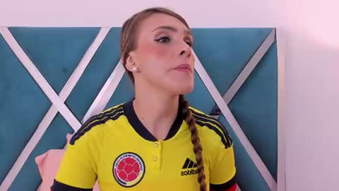 nicoll_89 online show from July 2026 12:20:02 PM