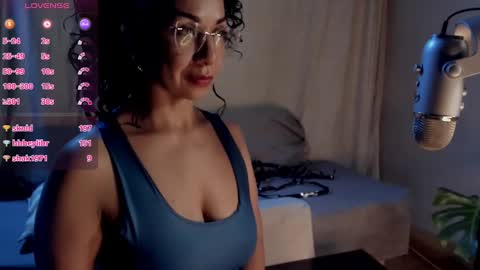 Mrs Nicolle online show from February 2025 01:35:01 AM