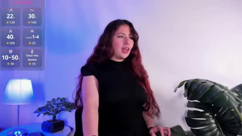 nicolle_evanss_ online show from March 2026 04:13:02 AM