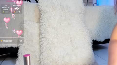 Nicolle online show from June 2026 04:44:01 PM
