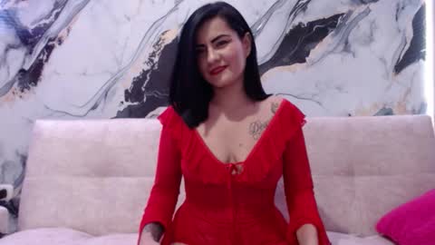 nicolle gomes online show from November 2025 10:47:01 PM