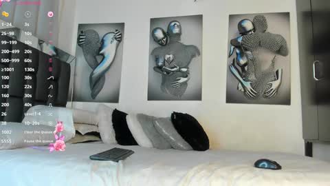 Snapshot of nicolle_hanks1 chatting on December 2024 03:18:02 AM nicolle_hanks1 online show from December 2024 03:18:02 AM