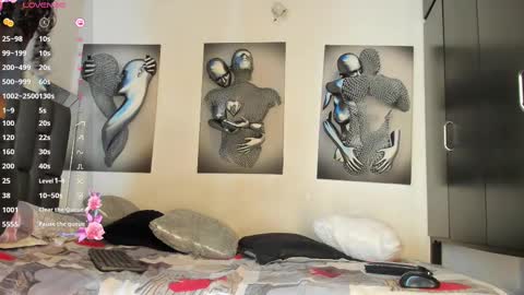 Snapshot of nicolle_hanks1 chatting on March 2025 01:25:02 AM nicolle_hanks1 online show from March 2025 01:25:02 AM