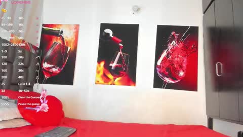 Snapshot of nicolle_hanks1 chatting on October 2025 02:03:02 AM nicolle_hanks1 online show from October 2025 02:03:02 AM