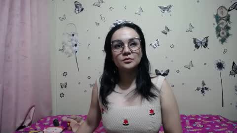 nicolle_sky online show from July 2026 08:34:01 AM