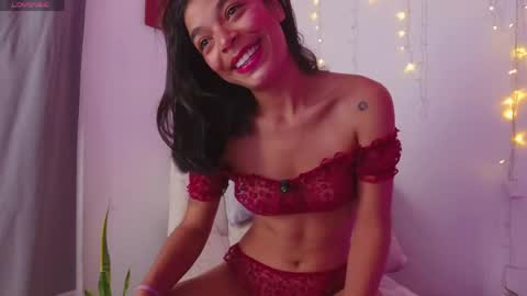 Nicolle online show from May 2026 10:54:01 AM