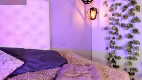 Nicolle online show from June 2026 01:26:01 PM