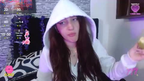 Nicolle ardila online show from July 2026 10:08:02 PM