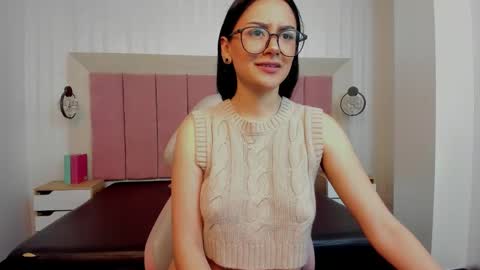 Snapshot of nicollehall chatting on January 2026 01:59:02 PM Nicoll online show from January 2026 01:59:02 PM