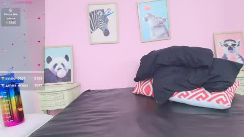 Snapshot of nicollelima chatting on January 2025 10:29:02 AM Nicolle Lima online show from January 2025 10:29:02 AM