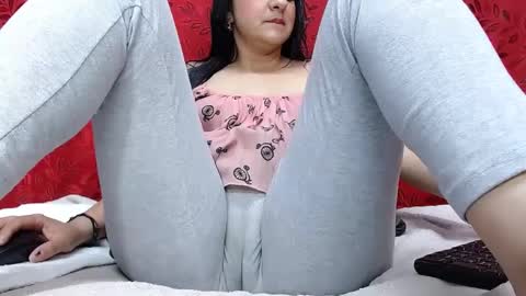 NICOLLE online show from September 2025 09:28:02 PM