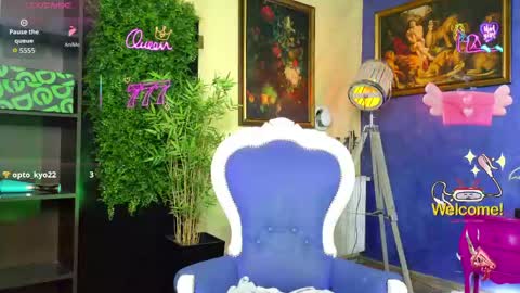 Nicolle online show from May 2026 08:12:02 AM