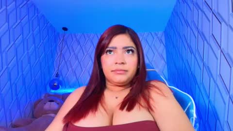 Nicolle Miley online show from December 2025 04:22:01 AM