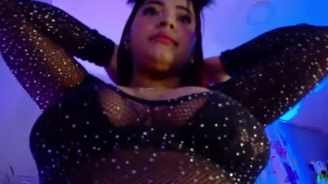 Nicolle Miley online show from July 2026 05:03:01 AM