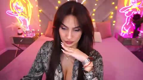 Nicole online show from April 2026 05:49:02 AM