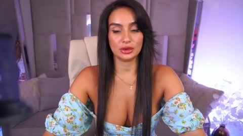 Nicole online show from July 2026 05:58:01 AM