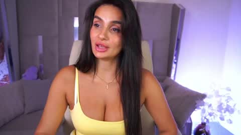 Nicole online show from July 2026 10:39:01 AM