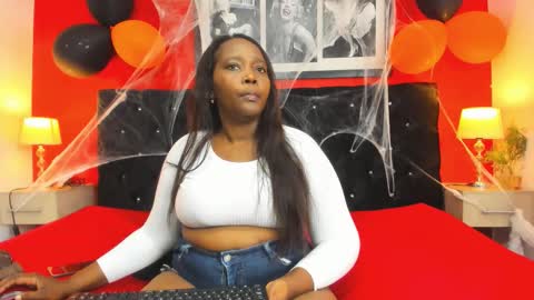 Nicol online show from October 2025 12:42:02 PM