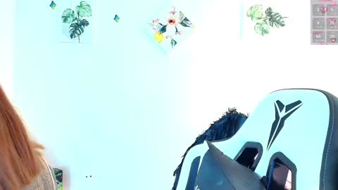 Snapshot of nicolthompsonn chatting on January 2025 04:06:01 AM Nicol online show from January 2025 04:06:01 AM