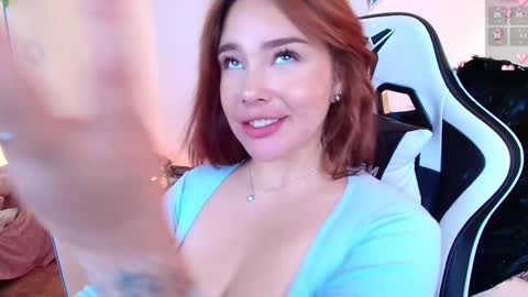 Snapshot of nicolthompsonn chatting on February 2025 04:21:01 AM Nicol online show from February 2025 04:21:01 AM