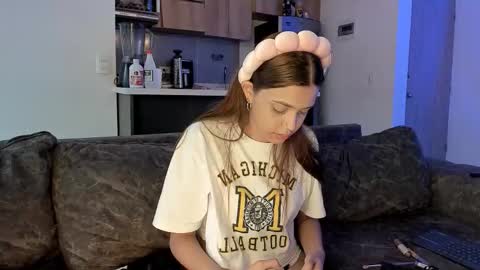 Snapshot of nicolvibes_212 chatting on January 2026 10:23:01 PM Nicol online show from January 2026 10:23:01 PM