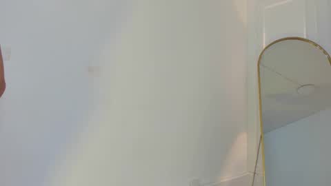 Snapshot of nicolvibes_212 chatting on February 2026 09:33:02 PM Nicol online show from February 2026 09:33:02 PM