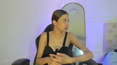 Snapshot of nicolvibes_212 chatting on February 2026 07:12:01 PM Nicol online show from February 2026 07:12:01 PM