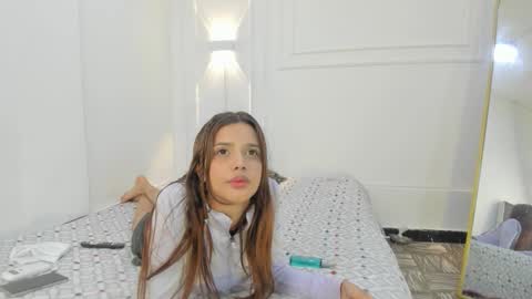 Snapshot of nicolvibes_212 chatting on March 2026 10:59:01 PM Nicol online show from March 2026 10:59:01 PM